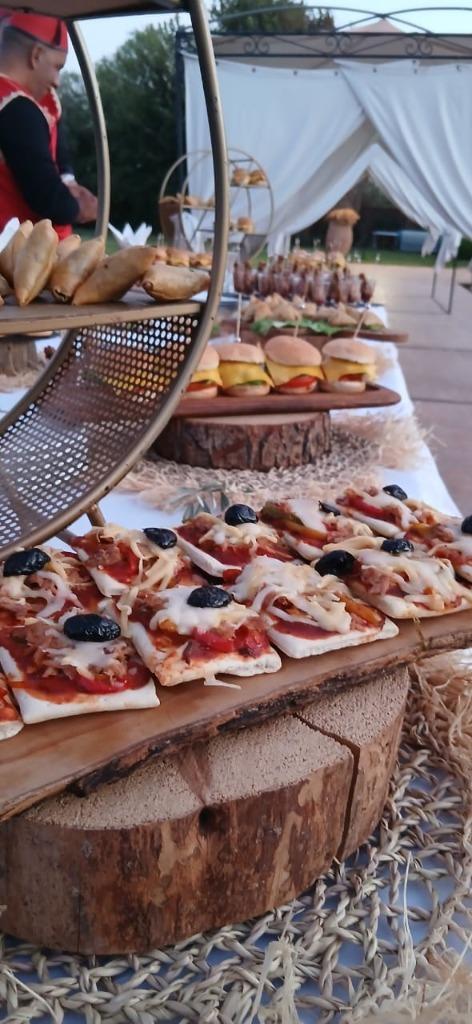 Buffet Cocktail Salés & Mini Pizzas Artisanales - Traiteur Siham Marrakech